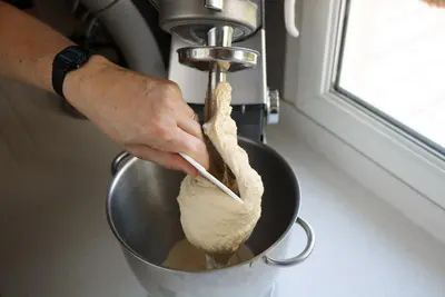 A few tips for effective kneading at home