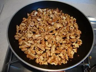 Caramelised walnuts : etape 25