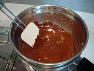 Chocolate sauce : etape 25