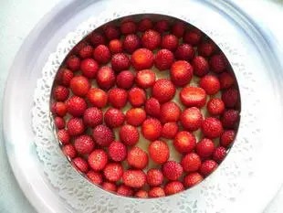 Fraisier (French strawberry cake) : etape 25