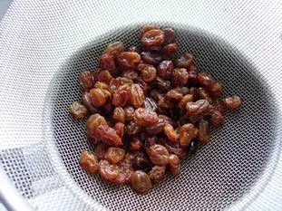 Little apple turnovers with almonds and raisins : etape 25