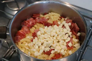 Mozzarella pasta bake : etape 25