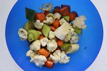 Roasted vegetables with thyme and green sauce