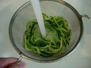 Tagliatelle and courgette spaghetti, carbonara style : etape 25