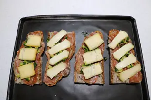 Ham and cheese slices with spring onions