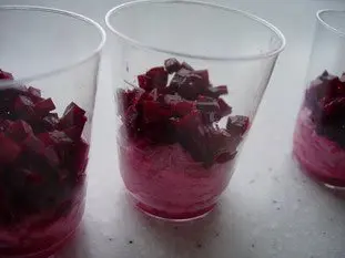 Raw beetroot mousse with walnuts : etape 25
