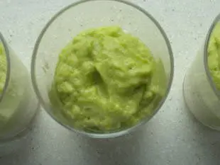 Verrine of avocado mousse and crab : etape 25