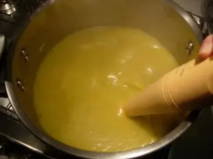 Smooth mixed vegetable soup : etape 25