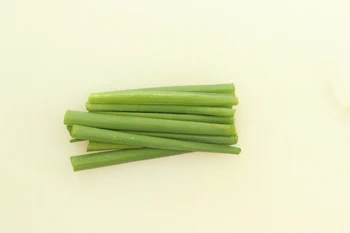 new bundle of stems