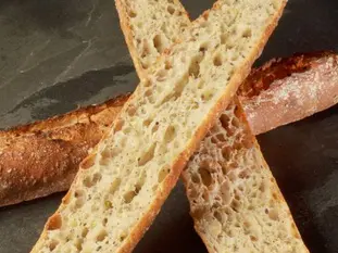The color of the bread crumb