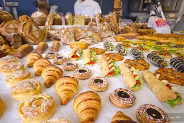 What Is The Difference Between Bakery And Patisserie