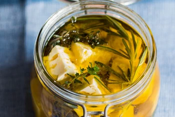 feta huile et romarinn