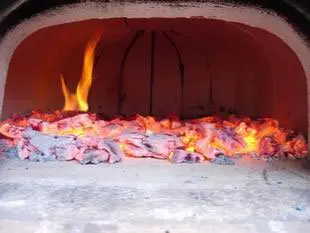 Wood oven: Embers