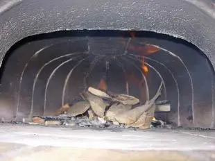 Wood oven: black inside