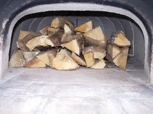 Wood oven: Drying wood