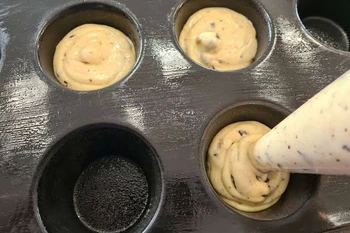 to spoon