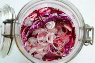 Red mixed pickle
