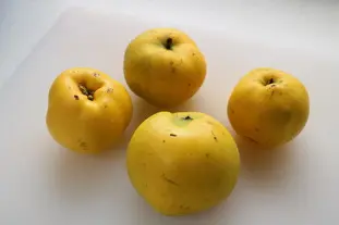 Quince compote : Photo of step #1