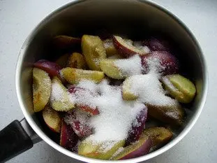 Stewed plums : Photo of step #3