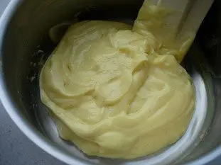 Confectioner's custard (Crème pâtissière, or French pastry cream) : Photo of step #9