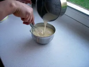 Confectioner's custard (Crème pâtissière, or French pastry cream) : Photo of step #4