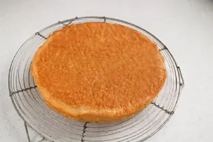 Almond macaroon cake : Photo of step #10