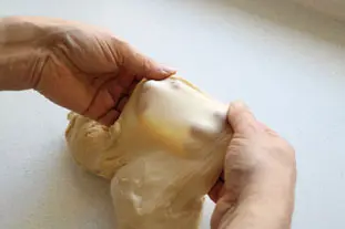 Yeast-based flaky dough (for croissants)