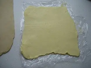 Puff or flaky pastry (pâte feuilletée)