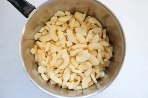 Apple compote with verbena