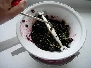 Blackcurrant coulis : Photo of step #1