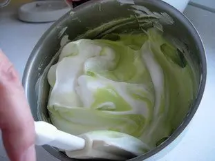 Pear and lime meringue pie : Photo of step #8