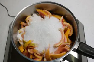Candied grapefruit peel : Photo of step #5
