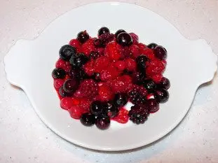 Soft fruits in sabayon