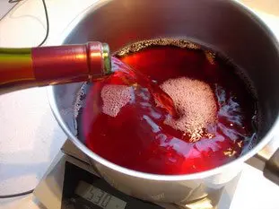 Pears in red wine with blackcurrant  : Photo of step #1