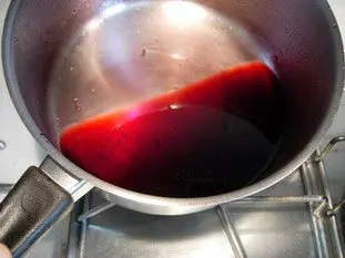 Pears in red wine with blackcurrant  : Photo of step #7