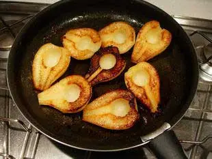 Sautéed pears with custard and orange syrup  : Photo of step #4