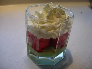 Strawberries with mint and cream