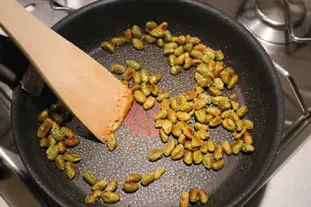 Pistachio panna cotta with custard : Photo of step #7