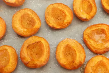 Roasted Apricots with Verbena : Stage 7
