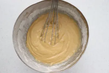 Grated apple cake : Stage 9