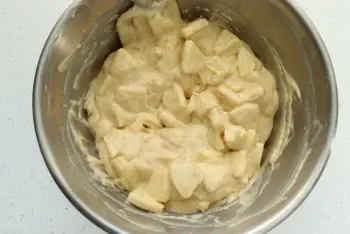 Apple madeleine cake : Stage 7