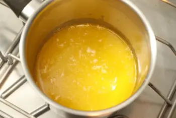 Soft apple and almond cake : Stage 1