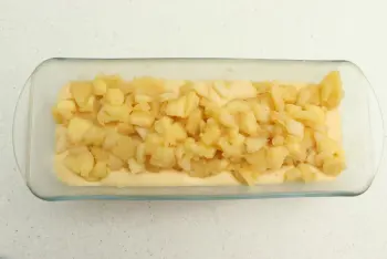 Soft apple and almond cake : Stage 12