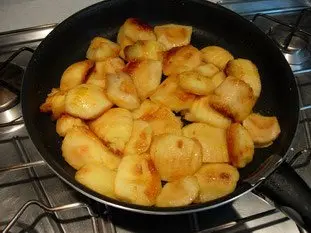 Apple charlotte with toasted brioche : Photo of step #2