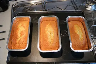 Baking cakes