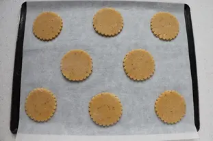 Hazelnut and chocolate biscuits : Photo of step #3
