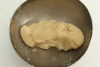 Amaretti almonds and lemon : Stage 3