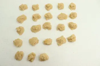 Amaretti almonds and lemon : Stage 4