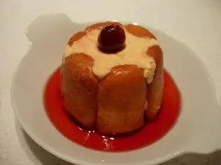 Individual charlottes with morello cherries : Photo of step #13
