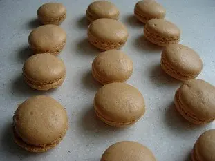 Macarons (the original French macaroons) 